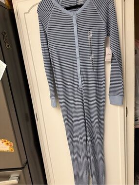 Jockey Light Gray and Black Striped Knit Top